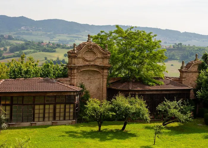 Castello Di Rinco I Slow Heritage Retreat *